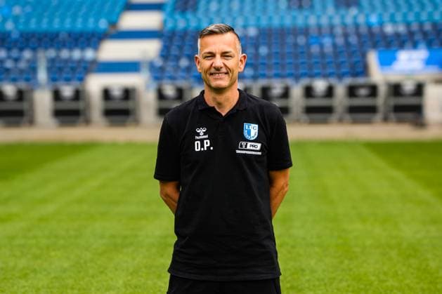 Mannschaftsarzt Oliver Poranzke, 1. FC Magdeburg - 2. Fussball Bundesliga Porträttermin 2. BL 2025 2026 offizieller Fototermin 1. FC Magdeburg in der Avnet Arena in Magdeburg - Porträt, Portrait, Einzelbild, Deutschland, Fussball, Maenner, GER, 16.07.2025