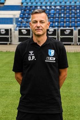 Mannschaftsarzt Oliver Poranzke, 1. FC Magdeburg - 2. Fussball Bundesliga Porträttermin 2. BL 2025 2026 offizieller Fototermin 1. FC Magdeburg in der Avnet Arena in Magdeburg - Porträt, Portrait, Einzelbild, Deutschland, Fussball, Maenner, GER, 16.07.2025