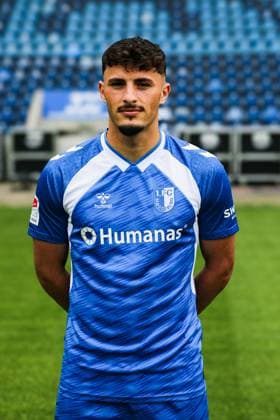 Eldin Dzogovic, 1. FC Magdeburg - 2. Fussball Bundesliga Porträttermin 2. BL 2025 2026 offizieller Fototermin 1. FC Magdeburg in der Avnet Arena in Magdeburg - Porträt, Portrait, Einzelbild, Deutschland, Fussball, Maenner, GER, 16.07.2025