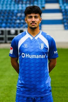 Laurin Ulrich, 1. FC Magdeburg - 2. Fussball Bundesliga Porträttermin 2. BL 2025 2026 offizieller Fototermin 1. FC Magdeburg in der Avnet Arena in Magdeburg - Porträt, Portrait, Einzelbild, Deutschland, Fussball, Maenner, GER, 16.07.2025