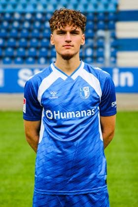 Nick Elias Meier, 1. FC Magdeburg - 2. Fussball Bundesliga Porträttermin 2. BL 2025 2026 offizieller Fototermin 1. FC Magdeburg in der Avnet Arena in Magdeburg - Porträt, Portrait, Einzelbild, Deutschland, Fussball, Maenner, GER, 16.07.2025