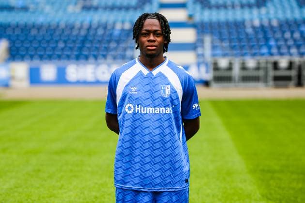 Pierre Nadjombe, 1. FC Magdeburg - 2. Fussball Bundesliga Porträttermin 2. BL 2025 2026 offizieller Fototermin 1. FC Magdeburg in der Avnet Arena in Magdeburg - Porträt, Portrait, Einzelbild, Deutschland, Fussball, Maenner, GER, 16.07.2025