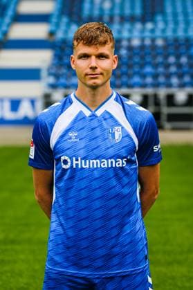 Philipp Hercher, 1. FC Magdeburg - 2. Fussball Bundesliga Porträttermin 2. BL 2025 2026 offizieller Fototermin 1. FC Magdeburg in der Avnet Arena in Magdeburg - Porträt, Portrait, Einzelbild, Deutschland, Fussball, Maenner, GER, 16.07.2025