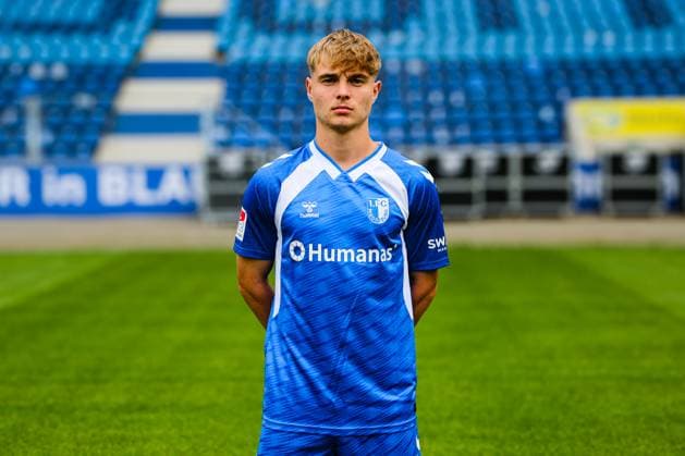 Magnus Baars, 1. FC Magdeburg - 2. Fussball Bundesliga Porträttermin 2. BL 2025 2026 offizieller Fototermin 1. FC Magdeburg in der Avnet Arena in Magdeburg - Porträt, Portrait, Einzelbild, Deutschland, Fussball, Maenner, GER, 16.07.2025