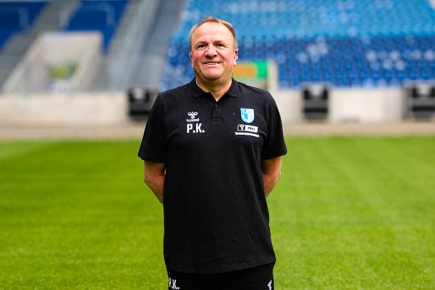 Mannschaftsarzt Dr. Patrick Klein, 1. FC Magdeburg - 2. Fussball Bundesliga Porträttermin 2. BL 2025 2026 offizieller Fototermin 1. FC Magdeburg in der Avnet Arena in Magdeburg - Porträt, Portrait, Einzelbild, Deutschland, Fussball, Maenner, GER, 16.07.2025