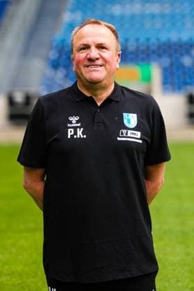 Mannschaftsarzt Dr. Patrick Klein, 1. FC Magdeburg - 2. Fussball Bundesliga Porträttermin 2. BL 2025 2026 offizieller Fototermin 1. FC Magdeburg in der Avnet Arena in Magdeburg - Porträt, Portrait, Einzelbild, Deutschland, Fussball, Maenner, GER, 16.07.2025