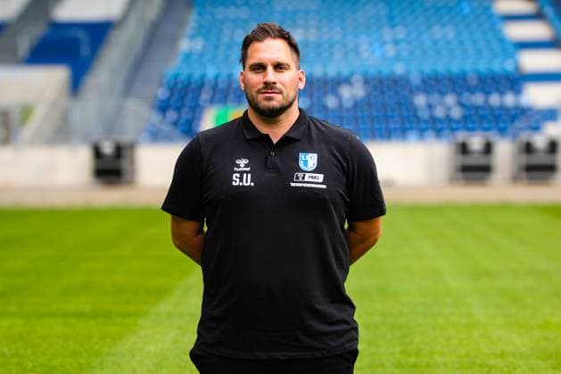 Co-Trainer Saban Uzun, 1. FC Magdeburg - 2. Fussball Bundesliga Porträttermin 2. BL 2025 2026 offizieller Fototermin 1. FC Magdeburg in der Avnet Arena in Magdeburg - Porträt, Portrait, Einzelbild, Deutschland, Fussball, Maenner, GER, 16.07.2025