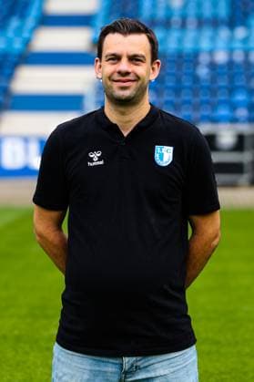 Scout Tim Schork, 1. FC Magdeburg - 2. Fussball Bundesliga Porträttermin 2. BL 2025 2026 offizieller Fototermin 1. FC Magdeburg in der Avnet Arena in Magdeburg - Porträt, Portrait, Einzelbild, Deutschland, Fussball, Maenner, GER, 16.07.2025