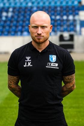 Reha- und Athletiktrainer Jannik Kirchenkamp, 1. FC Magdeburg - 2. Fussball Bundesliga Porträttermin 2. BL 2025 2026 offizieller Fototermin 1. FC Magdeburg in der Avnet Arena in Magdeburg - Porträt, Portrait, Einzelbild, Deutschland, Fussball, Maenner, GER, 16.07.2025