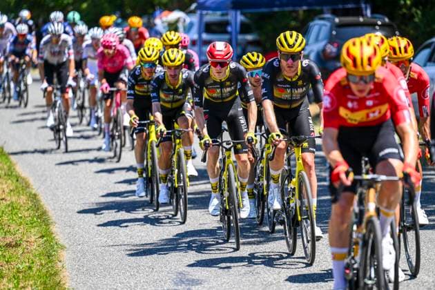Tour de France 2025 Stage 12 HAUTACAM, FRANCE - JULY 17 : Vingegaard Jonas (DEN) of Team Visma - Lease a Bike in action during stage 12 of the 112th edition of Tour de France an UCI World Tour 2.UWT cycling road race stage for Men Elite of 181 km with start in Auch and finish in Hautacam on July 17, 2025 in Hautacam, France, 17 07 2025 ( Motordriver Kenny Verfaillie - Hautacam France  Copyright: xVincentxKalutx