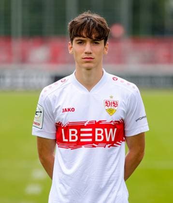 17.07.2025, Efe Korkut; VfB Stuttgart II; 3.Liga, Porträttermin 2025 2026,