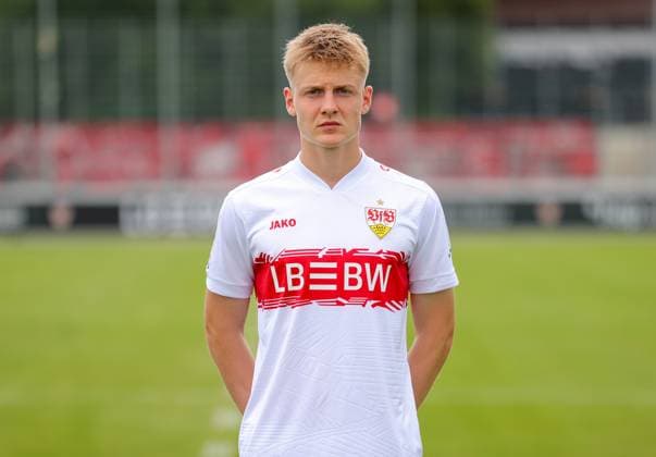 17.07.2025, Maximilian Herwerth; VfB Stuttgart II; 3.Liga, Porträttermin 2025 2026,