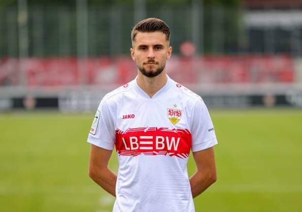 17.07.2025, Eliot Bujupi; VfB Stuttgart II; 3.Liga, Porträttermin 2025 2026,