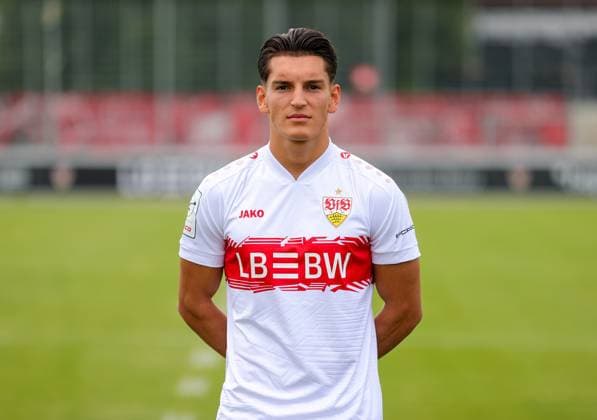 17.07.2025, Deli Hajdini; VfB Stuttgart II; 3.Liga, Porträttermin 2025 2026,