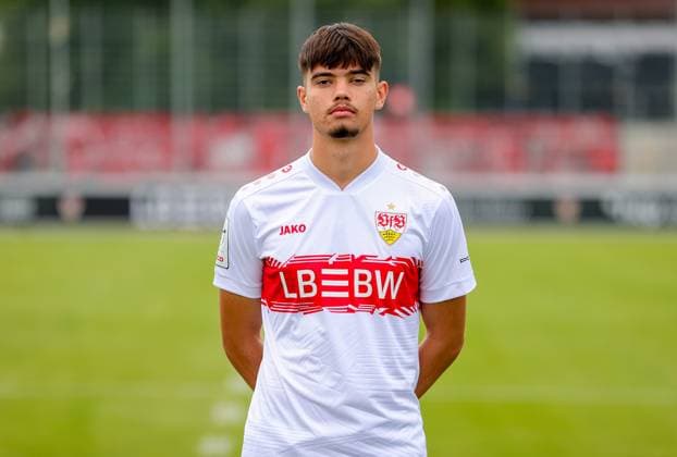 17.07.2025, Mirza Catovic; VfB Stuttgart II; 3.Liga, Porträttermin 2025 2026,