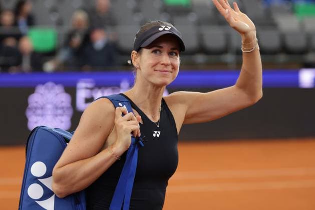 GER, Hamburg, xFSx, ATP250 Frauen-Tennistunier , MSC Hamburg Ladies Open 2025 , Achtelfinale ,17.07.2025 v.l. Anna Bondar (HUN) bedankt sich bei den Fans Copyright: HMBxMedia FernandoxSoares