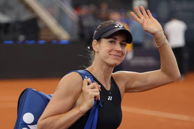 GER, Hamburg, xFSx, ATP250 Frauen-Tennistunier , MSC Hamburg Ladies Open 2025 , Achtelfinale ,17.07.2025 v.l. Anna Bondar (HUN) bedankt sich bei den Fans Copyright: HMBxMedia FernandoxSoares