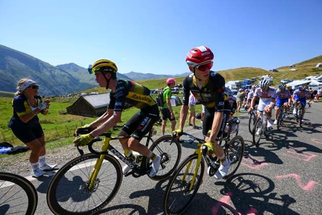 Tour de France 2025 Stage 12 HAUTACAM, FRANCE - JULY 17 : Vingegaard Jonas (DEN) of Team Visma - Lease a Bike, Pogacar Tadej (SLO) of UAE Team Emirates - XRG in action during stage 12 of the 112th edition of Tour de France an UCI World Tour 2.UWT cycling road race stage for Men Elite of 181 km with start in Auch and finish in Hautacam on July 17, 2025 in Hautacam, France, 17 07 2025 ( Motordriver Kenny Verfaillie - Hautacam France  Copyright: xVincentxKalutx