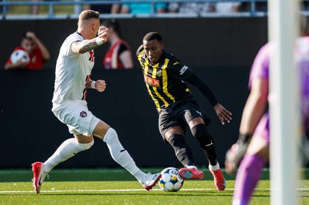 250717 Sanders Ngabo of Häcken during the UEFA Europa League qualifier football match between Häcken and Spartak Trnava on July 17, 2025 in Göteborg. Photo: Michael Erichsen BILDBYRAN COP 89 MI0850 fotboll football soccer fotball uefa europa league europa league häcken spartak trnava bbeng bbauto Copyright: MICHAELxERICHSEN BB250717MI016