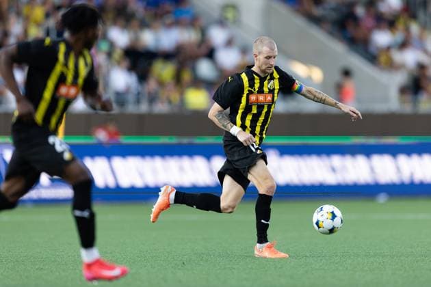 250717 Simon Gustafson of Häcken during the UEFA Europa League qualifier football match between Häcken and Spartak Trnava on July 17, 2025 in Göteborg. Photo: Michael Erichsen BILDBYRAN COP 89 MI0850 bbeng europa league football fotball fotboll häcken soccer spartak trnava uefa europa league Copyright: MICHAELxERICHSEN BB250717MI062