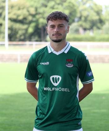 1. FC Schweinfurt 05, 3. Liga, Porträttermin 2025 2026 Nico Grimbs (1.FC Schweinfurt 05), Einzelbild, Portrait, Hochformat Schweinfurt Sachs-Stadion Bayern Deutschland