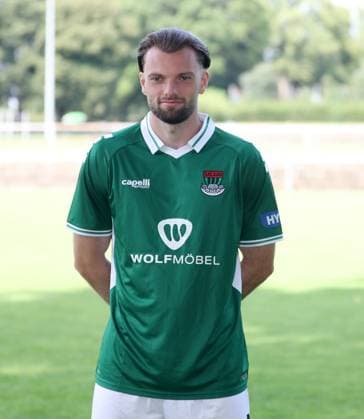1. FC Schweinfurt 05, 3. Liga, Porträttermin 2025 2026 Manuel Wintzheimer (1.FC Schweinfurt 05), Einzelbild, Portrait, Hochformat Schweinfurt Sachs-Stadion Bayern Deutschland