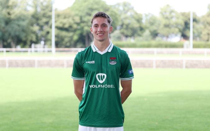 1. FC Schweinfurt 05, 3. Liga, Porträttermin 2025 2026 Nick Doktorczyk (1.FC Schweinfurt 05), Einzelbild, Portrait, Querformat Schweinfurt Sachs-Stadion Bayern Deutschland