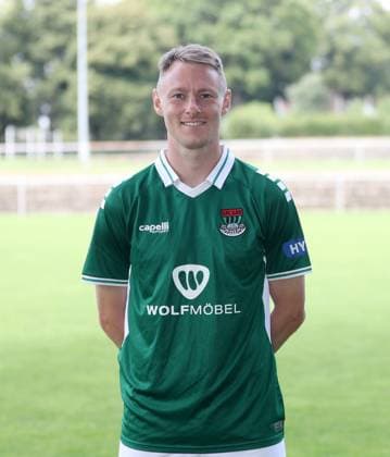 1. FC Schweinfurt 05, 3. Liga, Porträttermin 2025 2026 Joshua Endres (1.FC Schweinfurt 05), Einzelbild, Portrait, Hochformat Schweinfurt Sachs-Stadion Bayern Deutschland