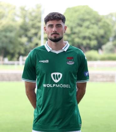 1. FC Schweinfurt 05, 3. Liga, Porträttermin 2025 2026 Lucas Zeller (1.FC Schweinfurt 05), Einzelbild, Portrait, Hochformat Schweinfurt Sachs-Stadion Bayern Deutschland
