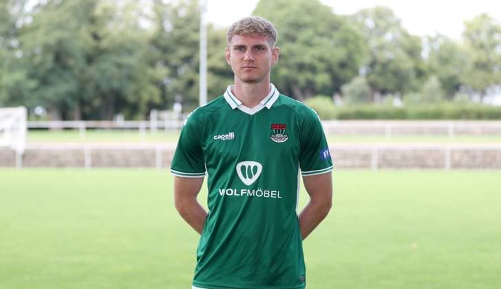 1. FC Schweinfurt 05, 3. Liga, Porträttermin 2025 2026 Jakob Tranziska (1.FC Schweinfurt 05), Einzelbild, Portrait, Querformat Schweinfurt Sachs-Stadion Bayern Deutschland