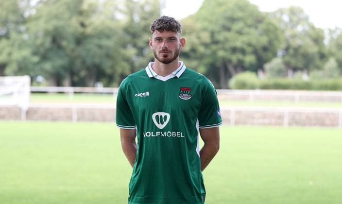 1. FC Schweinfurt 05, 3. Liga, Porträttermin 2025 2026 Luka Trslic (1.FC Schweinfurt 05), Einzelbild, Portrait, Querformat Schweinfurt Sachs-Stadion Bayern Deutschland