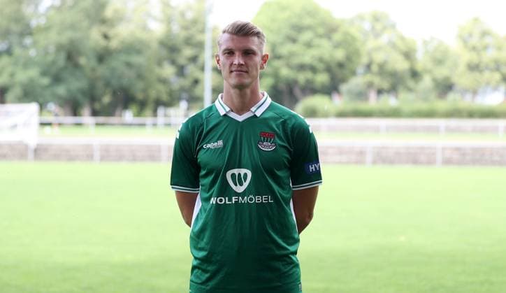 1. FC Schweinfurt 05, 3. Liga, Porträttermin 2025 2026 Kevin Frisorger (1.FC Schweinfurt 05), Einzelbild, Portrait, Querformat Schweinfurt Sachs-Stadion Bayern Deutschland