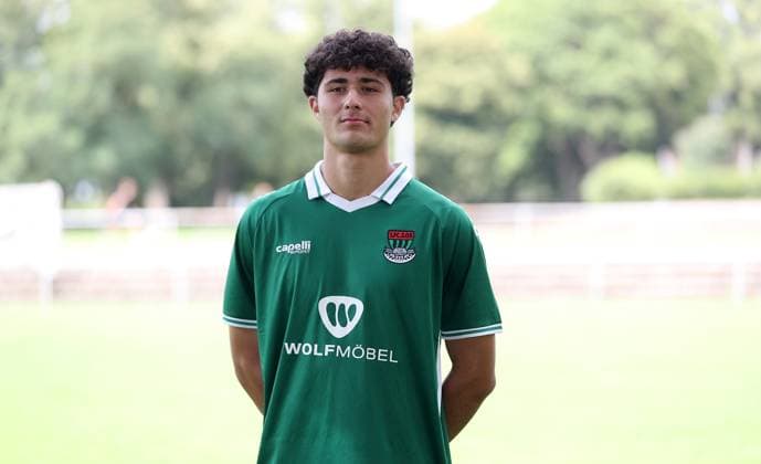 1. FC Schweinfurt 05, 3. Liga, Porträttermin 2025 2026 Luka Kalandia (1.FC Schweinfurt 05), Einzelbild, Portrait, Querformat Schweinfurt Sachs-Stadion Bayern Deutschland