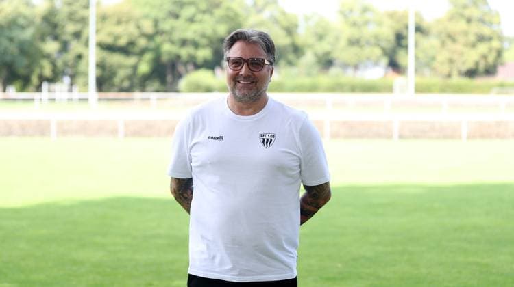 1. FC Schweinfurt 05, 3. Liga, Porträttermin 2025 2026 Geschäftsführer und Vorstandsvorsitzender Markus Wolf (1.FC Schweinfurt 05), Einzelbild, Portrait, Querformat Schweinfurt Sachs-Stadion Bayern Deutschland