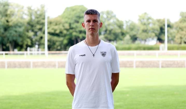 1. FC Schweinfurt 05, 3. Liga, Porträttermin 2025 2026 v.li.: Videoanalyst Leo Dietz (1.FC Schweinfurt 05), Einzelbild, Portrait, Querformat Schweinfurt Sachs-Stadion Bayern Deutschland