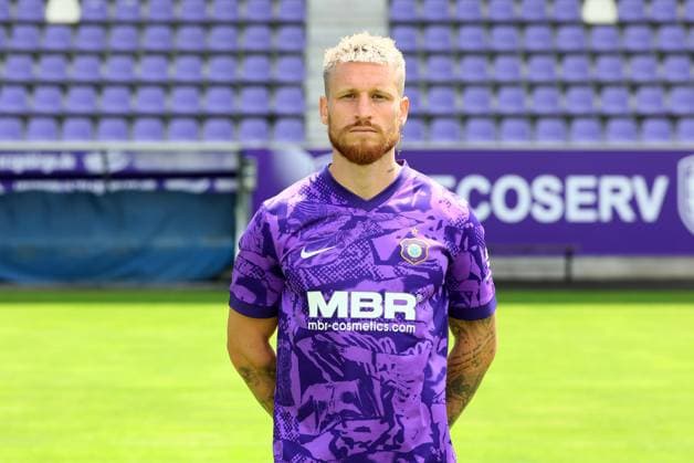 Teampraesentation Erz.Aue 3.Liga Marvin Stefaniak, FC Erzgebirge Aue; 3.Liga, Porträttermin 2025 2026 , Aue, 17.07.2025, Erzgebirgsstadion, Fußball , Nur zur redaktionellen Nutzung. Only editorial use.