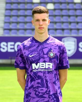 Teampraesentation Erz.Aue 3.Liga Finn Hetzsch, FC Erzgebirge Aue; 3.Liga, Porträttermin 2025 2026 , Aue, 17.07.2025, Erzgebirgsstadion, Fußball , Nur zur redaktionellen Nutzung. Only editorial use.