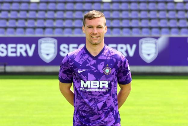 Teampraesentation Erz.Aue 3.Liga Anthony Barylla, FC Erzgebirge Aue; 3.Liga, Porträttermin 2025 2026 , Aue, 17.07.2025, Erzgebirgsstadion, Fußball , Nur zur redaktionellen Nutzung. Only editorial use.