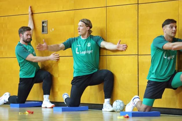 HBL1: Trainingsauftakt des SC DHfK Leipzig, 17.07.25 Blaer Hinriksson (44, SC DHfK Leipzig). Handball, DAIKIN HBL, Saison 2025 2026, Trainingsauftakt des SC DHfK Leipzig am 17.07.25 in der Quarterback Immobilien Arena Leipzig Kleine Arena. Copyright: xBEAUTIFULxSPORTS JanxKaeferx