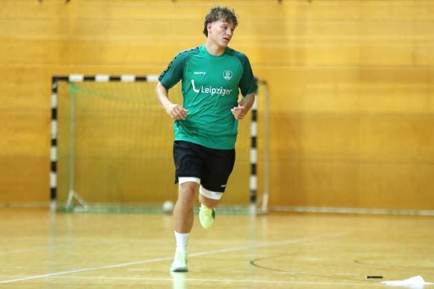 HBL1: Trainingsauftakt des SC DHfK Leipzig, 17.07.25 Tom Koschek (76, SC DHfK Leipzig). Handball, DAIKIN HBL, Saison 2025 2026, Trainingsauftakt des SC DHfK Leipzig am 17.07.25 in der Quarterback Immobilien Arena Leipzig Kleine Arena. Copyright: xBEAUTIFULxSPORTS JanxKaeferx