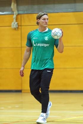 HBL1: Trainingsauftakt des SC DHfK Leipzig, 17.07.25 Blaer Hinriksson (44, SC DHfK Leipzig). Handball, DAIKIN HBL, Saison 2025 2026, Trainingsauftakt des SC DHfK Leipzig am 17.07.25 in der Quarterback Immobilien Arena Leipzig Kleine Arena. Copyright: xBEAUTIFULxSPORTS JanxKaeferx