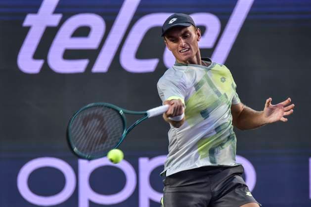 LOS CABOS TENNIS OPEN 2025 LOS CABOS TENNIS OPEN 2025 SCHOOLKATE VS SHAPOVALOV 17072025 LOS CABOS, BAJA CALIFORNIA, MEXICO. Photo of Tristan Schoolkate of Australia, during quarter final singles game of Los Cabos Tennis Open 2025 held at the Mextenois Stadium of the Cabo Sports Complex of Los Cabos, Baja California, Mexico. Foto Tristan Schoolkate de Australia, durante juego de cuartos de final de singles en Los Cabos Tennis Open 2025 celebrado en el Estadio Mextenis del Cabo Sports Complex de Los Cabos, Baja California, Mexico. PHOTO BY IMAGENSHOP AGENCIA FOTOGRAFICA LOS CABOS BAJA CALIFORNIA MEXICO Copyright: xIMAGENSHOPxAGENCIAxFOTOGRAFICAx