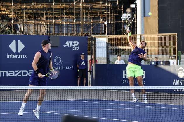LOS CABOS TENNIS OPEN 2025 LOS CABOS TENNIS OPEN 2025 CASH TRACY VS RAM HARRISON 17072025 LOS CABOS, BAJA CALIFORNIA, MEXICO. Photo of Robert Cash and James Tracy of the USA, during quarter final doubles game of Los Cabos Tennis Open 2025 held at the Court 1 of the Cabo Sports Complex of Los Cabos, Baja California, Mexico. Foto Robert Cash y James Tracy de Estados Unidos, durante juego de cuartos de final de dobles en Los Cabos Tennis Open 2025 celebrado en la Cancha 1 del Cabo Sports Complex de Los Cabos, Baja California, Mexico. PHOTO BY IMAGENSHOP AGENCIA FOTOGRAFICA LOS CABOS BAJA CALIFORNIA MEXICO Copyright: xIMAGENSHOPxAGENCIAxFOTOGRAFICAx