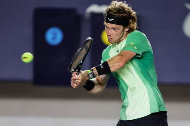 LOS CABOS TENNIS OPEN 2025, LOS CABOS TENNIS OPEN 2025 RUBLEV VS NAVA 17072025 LOS CABOS, BAJA CALIFORNIA, MEXICO. Action photo of Andrey Rublev of Rusia, during quarter final singles game of Los Cabos Tennis Open 2025 held at the Mextenis Stadium of the Cabo Sports Complex of Los Cabos, Baja California, Mexico. Foto de accion de Andrey Rublev de Rusia, durante juego de cuartos de final de singles en Los Cabos Tennis Open 2025 celebrado en el Estadio Mextenis del Cabo Sports Complex de Los Cabos, Baja California, Mexico. PHOTO BY IMAGENSHOP AGENCIA FOTOGRAFICA LOS CABOS BAJA CALIFORNIA MEXICO Copyright: xIMAGENSHOPxAGENCIAxFOTOGRAFICAx