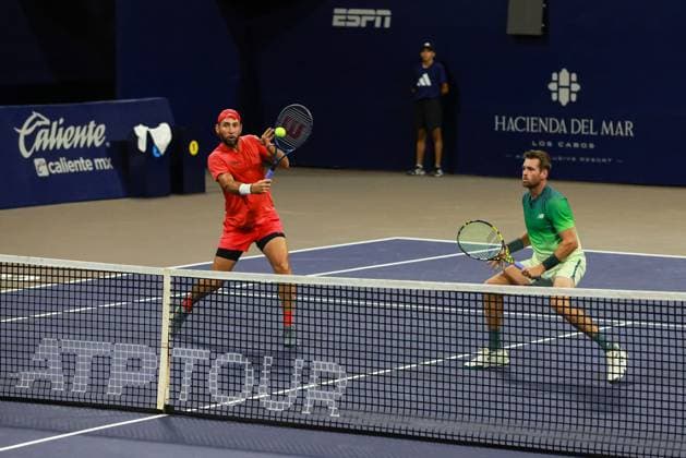 LOS CABOS TENNIS OPEN 2025 LOS CABOS TENNIS OPEN 2025 GONZALEZ KRAJICEK VS EBDEN PEERS 17072025 LOS CABOS, BAJA CALIFORNIA, MEXICO. Action photo of Santiago Gonzalez of Mexico and Austin Krajicek of the USA, during quarter final singles game of Los Cabos Tennis Open 2025 held at the Grand Stand of the Cabo Sports Complex of Los Cabos, Baja California, Mexico. Foto de accion de Santiago Gonzalez de Mexico y Austin Krajicek de Estados Unidos, durante juego de cuartos de final de singles en Los Cabos Tennis Open 2025 celebrado en el Grand Stand del Cabo Sports Complex de Los Cabos, Baja California, Mexico. PHOTO BY IMAGENSHOP AGENCIA FOTOGRAFICA LOS CABOS BAJA CALIFORNIA MEXICO Copyright: xIMAGENSHOPxAGENCIAxFOTOGRAFICAx