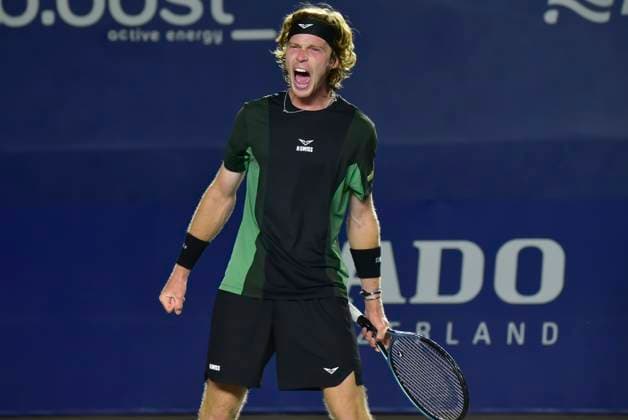 LOS CABOS TENNIS OPEN 2025 LOS CABOS TENNIS OPEN 2025 RUBLEV VS NAVA 17072025 LOS CABOS, BAJA CALIFORNIA, MEXICO. Action photo of Andrey Rublev of Rusia, during quarter final singles game of Los Cabos Tennis Open 2025 held at the Mextenis Stadium of the Cabo Sports Complex of Los Cabos, Baja California, Mexico. Foto de accion de Andrey Rublev de Rusia, durante juego de cuartos de final de singles en Los Cabos Tennis Open 2025 celebrado en el Estadio Mextenis del Cabo Sports Complex de Los Cabos, Baja California, Mexico. PHOTO BY IMAGENSHOP AGENCIA FOTOGRAFICA LOS CABOS BAJA CALIFORNIA MEXICO Copyright: xIMAGENSHOPxAGENCIAxFOTOGRAFICAx