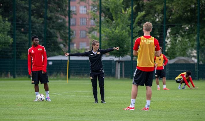 Fußball, A-Junioren, Saison 2025 2026, DFB-Nachwuchsliga 1. FC Union Berlin U19, Training, Trainerin Marie-Louise Eta (U19, 1. FC Union Berlin), 15.07. 2025, *** Soccer, A Juniors, Season 2025 2026, DFB Nachwuchsliga 1 FC Union Berlin U19, Training, Coach Marie Louise Eta U19, 1 FC Union Berlin , 15 07 2025, Copyright: xMatthiasxKochx