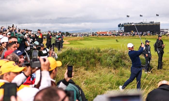 The 153rd Open Championship, Royal Portrush Golf Club, Co. Antrim 18 7 2025 Rory McIlroy plays out from the rough on the 2nd Rory McIlroy plays out from the rough on the 2nd 18 7 2025  Copyright: x INPHO BenxBradyx 0G8A9746a