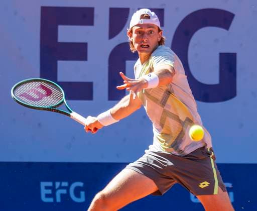 July 18, 2025, Gstaad, Bern, Switzerland: Gstaad Switzerland, 07 18 2025: IGNACIO BUSE of Peru is in action during quarter-final of EFG Swiss Open Gstaad ATP, Tennis Herren 250 and took place at Roy Emerson Arena in Gstaad, which is located in the famous ski resort of Gstaad and which is located in the Bernese Oberland. Gstaad Switzerland - ZUMAd206 20250718_zip_d206_007 Copyright: xEricxDubostx