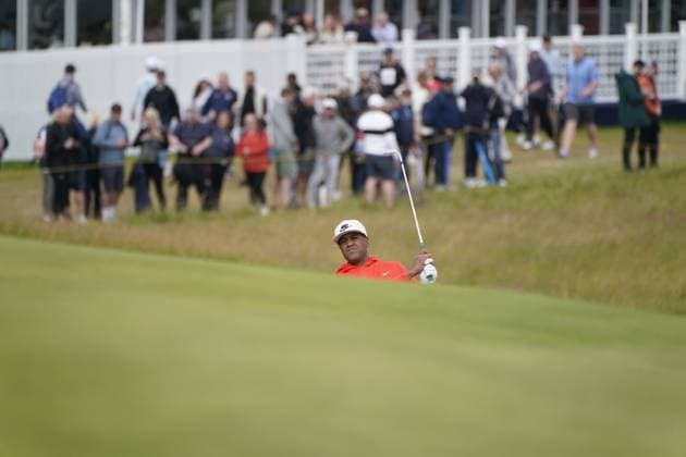 The 153rd Open Championship 2025 Tony Finau In action on the 1st hole the 2nd day TheÊ153rd Open Championship, Royal Portrush Golf Club (Dunluce Links) in Portrush, County Antrim, Northern Ireland, from Thursday, 17 July to Sunday, 20 July 2025. Copyright: xMarkxNewcombex